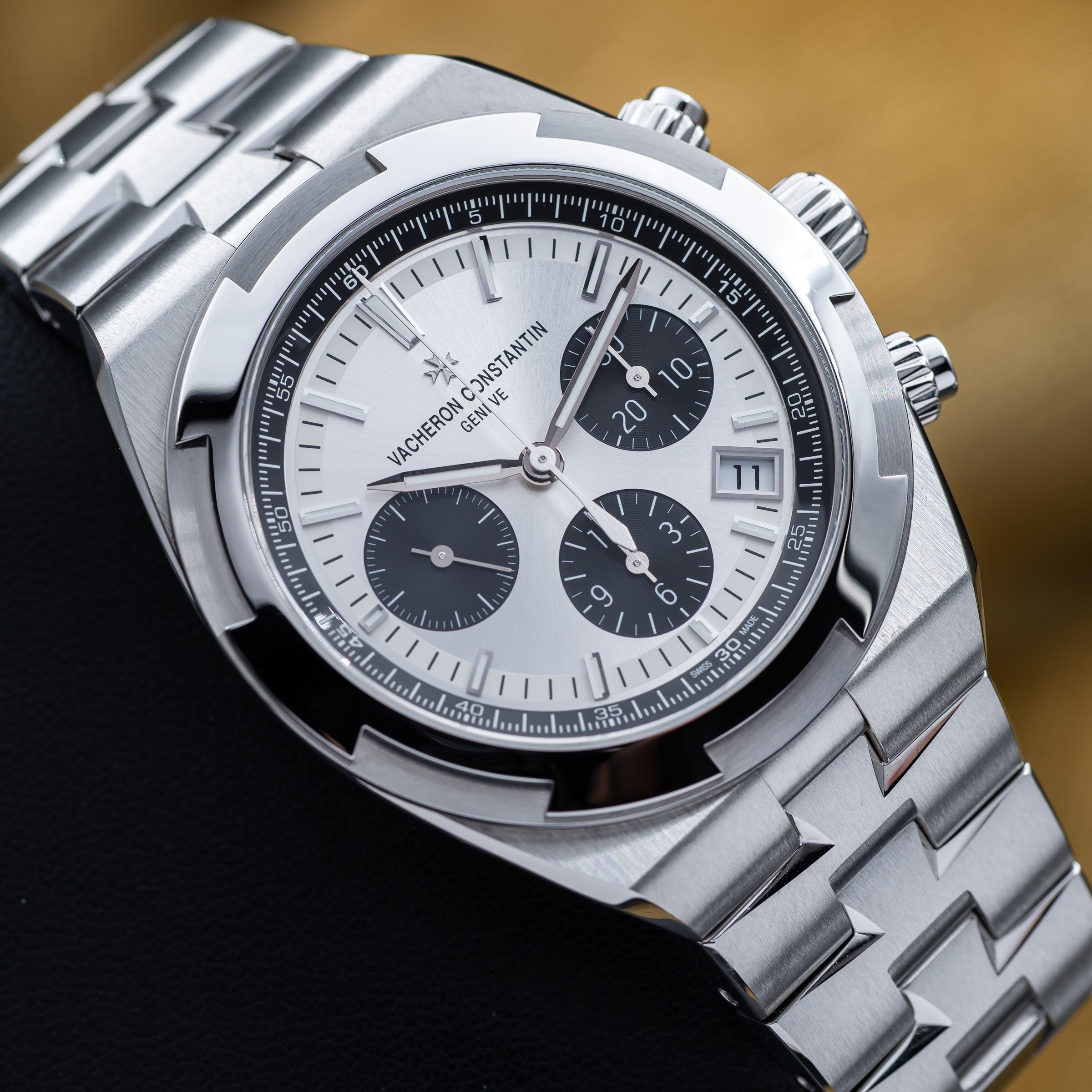 Vacheron Constantin Overseas 5520V/210A-B686 - 1